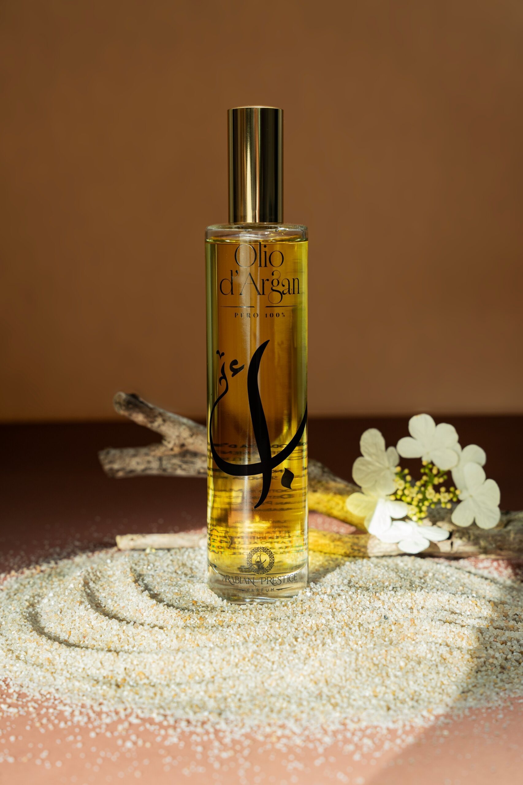 Olio D’argan Bio Olio d'Argan Bio Puro 100% Arabian Prestige Parfum – flacone spray dorato con calligrafia araba, sabbia e fiori naturali